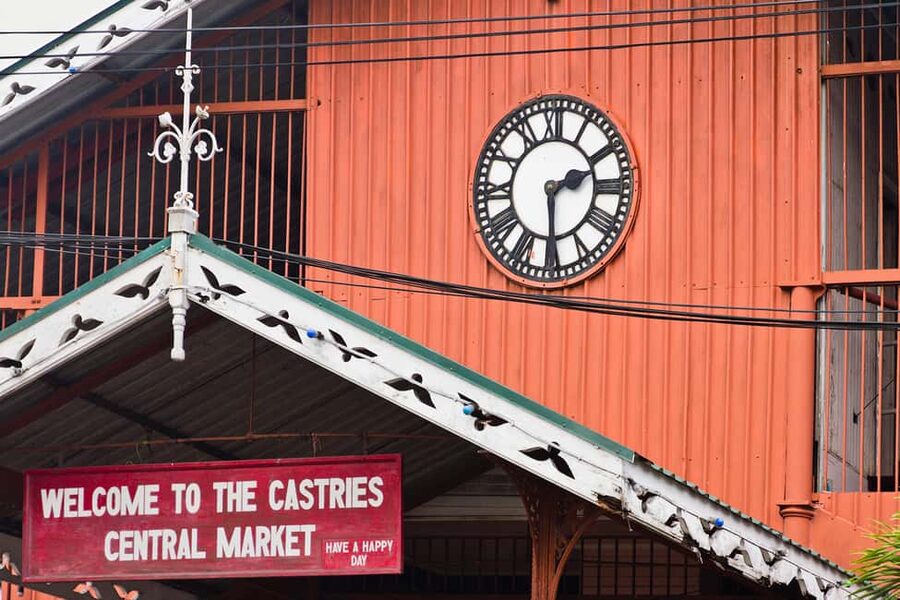 Castries: Guided City Architecture and Castries Market Tour - La Place Carnage and Serenity Park: small breaks that help you remember Castries