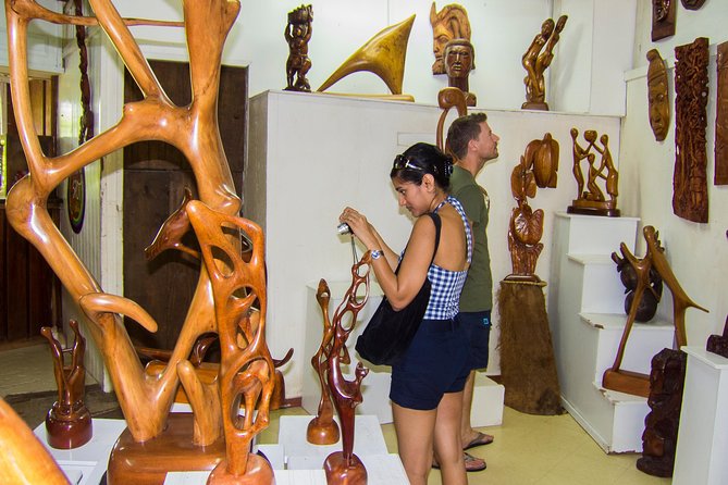 Couples Private St. Lucia Highlights Tour - Market, cathedral, and Morne Fortune: the Castries introduction