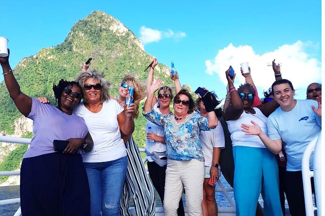 Ferry Transfer from Resorts in St. Lucia to Hewanorra Airport - Group size and comfort: why 44 people matters