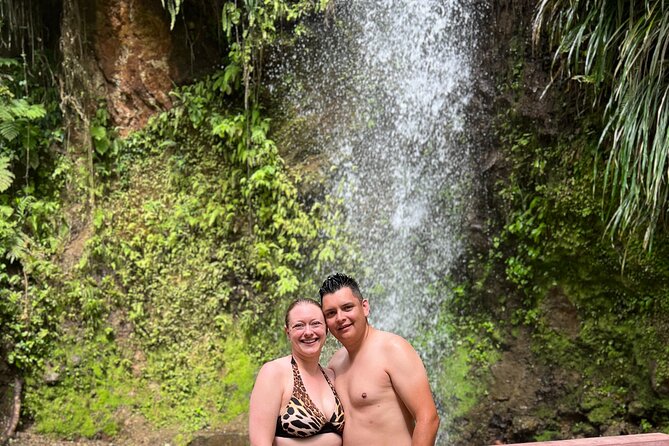 Half Day Private Tour in St. Lucia Jeep Wrangler - Rum punch, local beer sampling, and staying comfortable in open-air sun