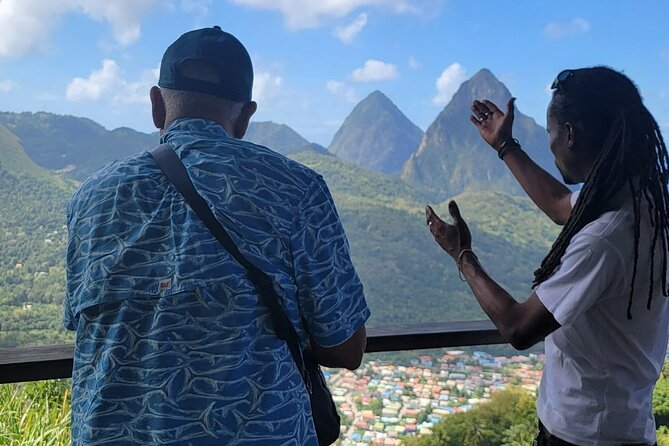 Private Island Tour St. Lucia - Castries Market and Derek Walcott Square: Getting a Local Rhythm