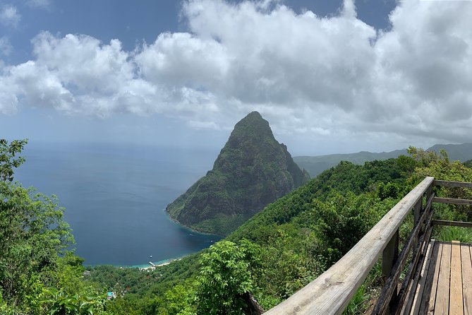 Private Soufriere Experience Tour - Canaries drive-through and the dark volcano sand beach