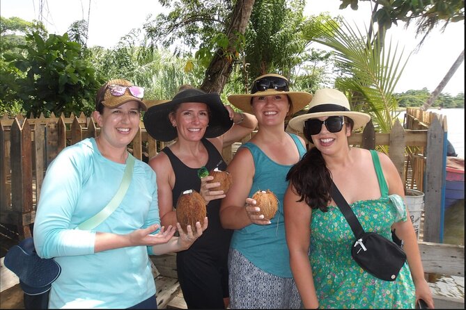 St Lucia Bamboo Rafting Experience (+Rum Tasting) - Group Size, Transportation Style, and What That Means for Your Day