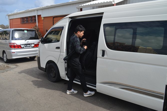 St Lucia Ground Transportation- Hotel and Airport Transfers UVF - Meet Your Driver Quickly: The Check-In Advantage