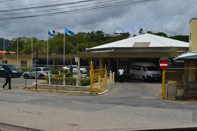 St Lucia Ground Transportation- Hotel and Airport Transfers UVF - Service Hours and Practical Timing