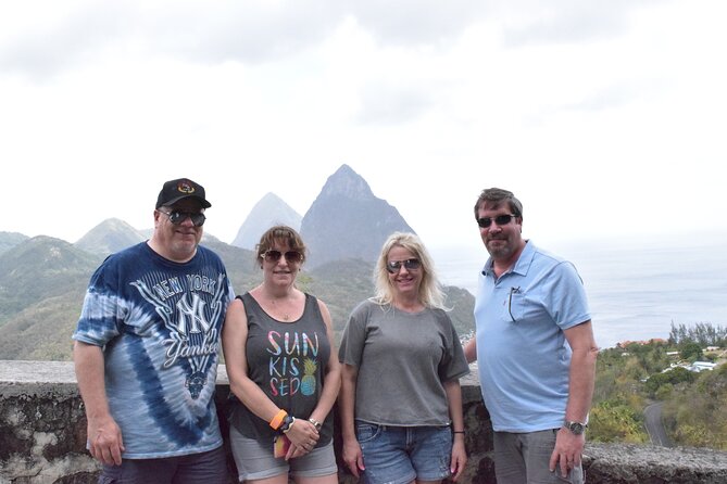 St. Lucia Private Airport & Hotel Transfers - Return transfer: keeping the last day simple
