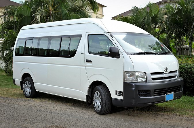 St Lucia Round-Trip Transfer: George F. L. Charles Airport - Hotel Zones in St Lucia: Where Your Pickup Stops Really Depend